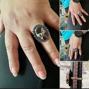 Ring is 925 sterling with a beautiful Zebra Jasper stone.
Size is 9 1/2.